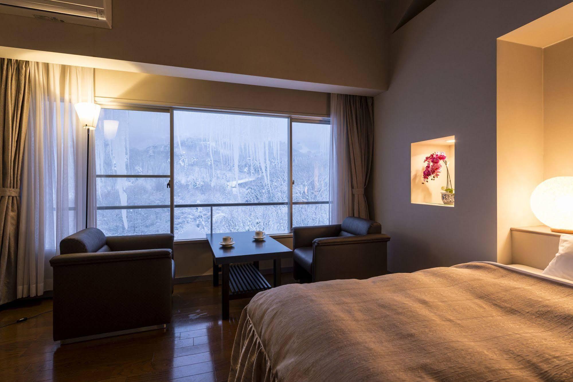 Takamiya Hotel Lucent Yamagata  Bagian luar foto